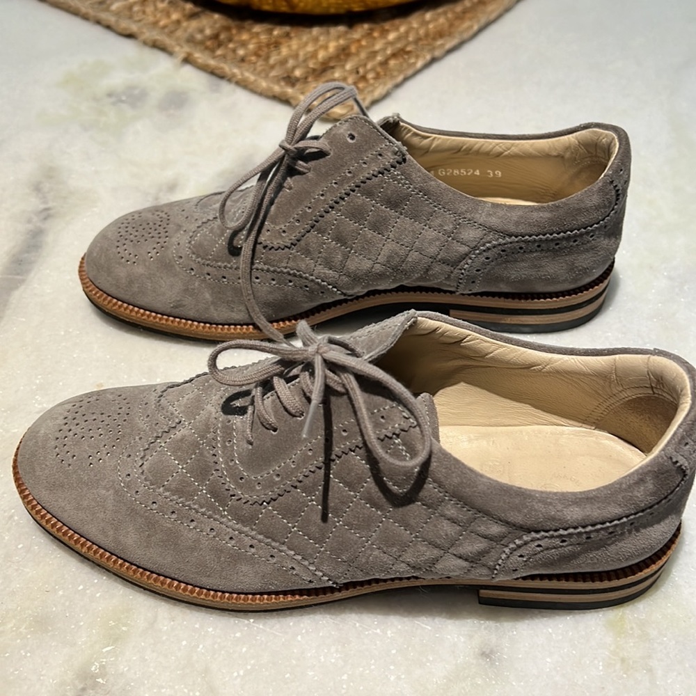 Chanel Oxford shoes - Picture 4 of 12